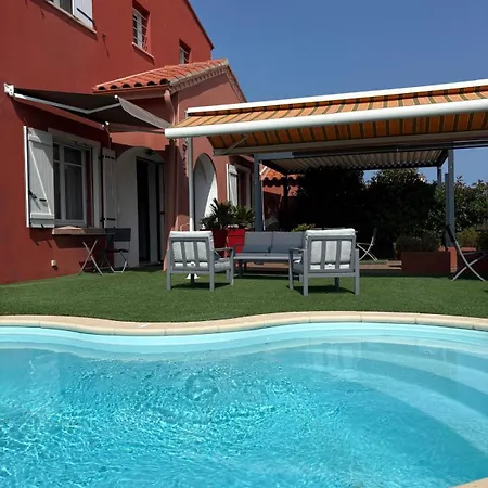 St Cyprien Grande Maison Avec Piscine 別荘