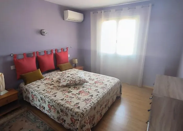 St Cyprien Grande Maison Avec Piscine Tatil Evi
