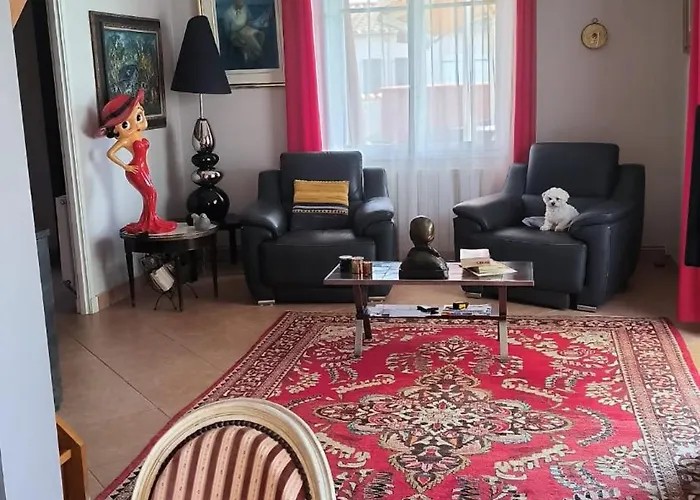 St Cyprien Grande Maison Avec Piscine